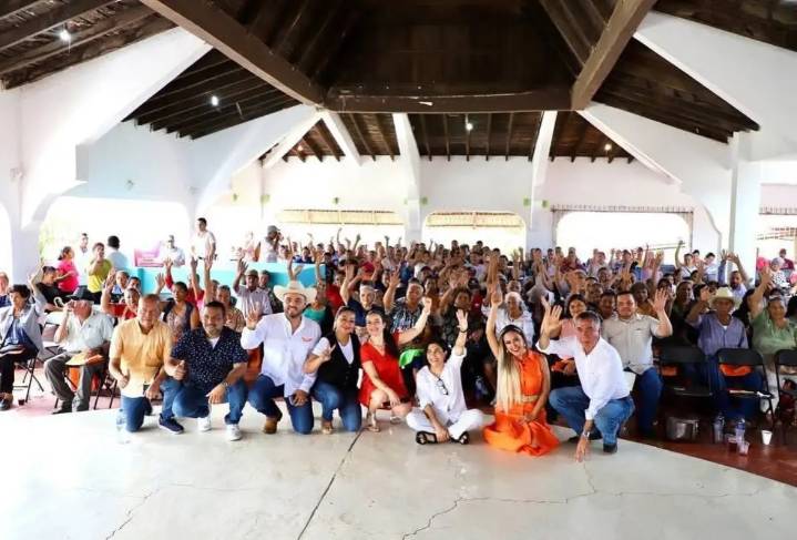 Naranjas de Puerto Vallarta se reagrupan; líder de MC Jalisco encabeza reuniones