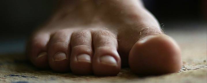 What Lives Between Your Toes? A Microbiologist Explains.