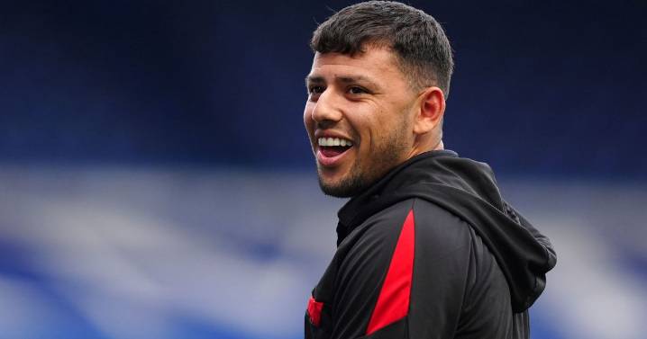 Gustavo Hamer to Leeds United dream transfer scenario emerges amid Manor Solomon twist