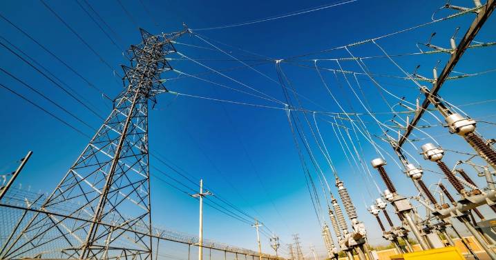 CFE aumenta proyectos e inversiones para redes eléctricas en México