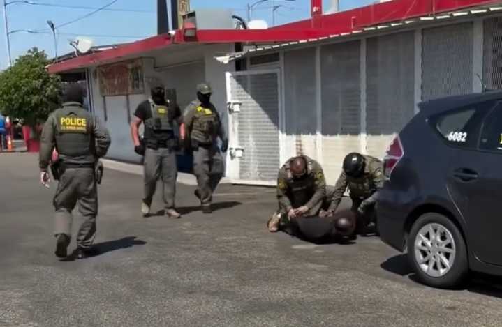 ICE agents arrest 10 workers at Inglewood car wash