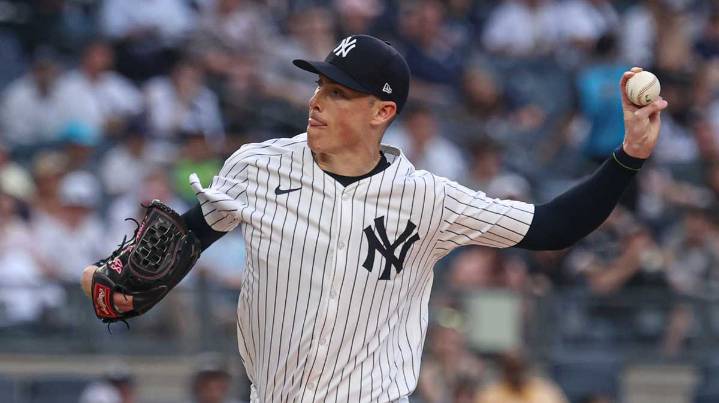 Yankees discussing potential bullpen move