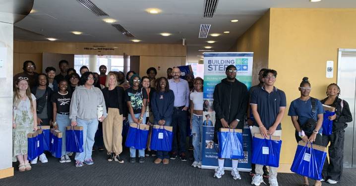Baltimore Students Receive Laptops to Support College Success Through Building Steps Program