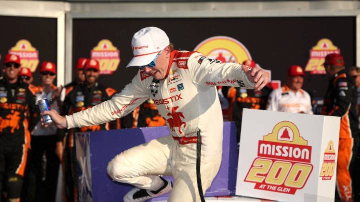 Connor Zilisch sports elbow sling at Watkins Glen day after fall