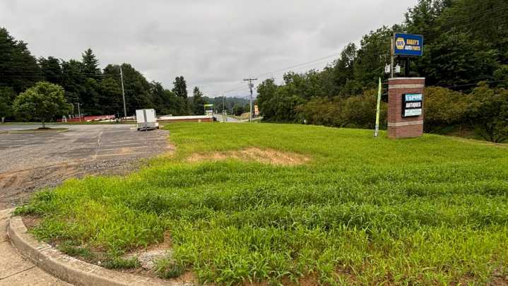 Mars Hill Waffle House property owner plans to reopen…