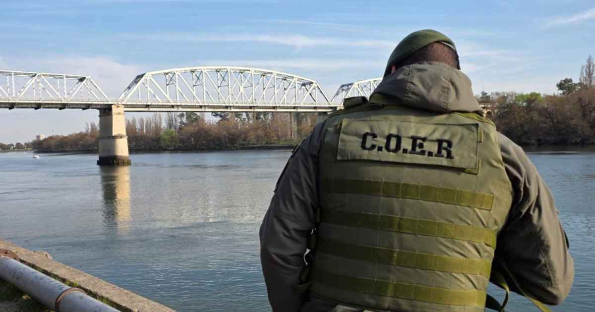 Misterio por hombre desaparecido en Viedma: con drones y embarcaciones sigue la búsqueda en el río Negro