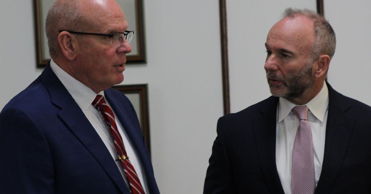 Lead Noel investigator suspended after looking into Dubois County sheriff; former ISP head questions suspension, outcome of case