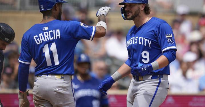 Keaschall hits 2-run homer in 11th as Twins top Royals 5
