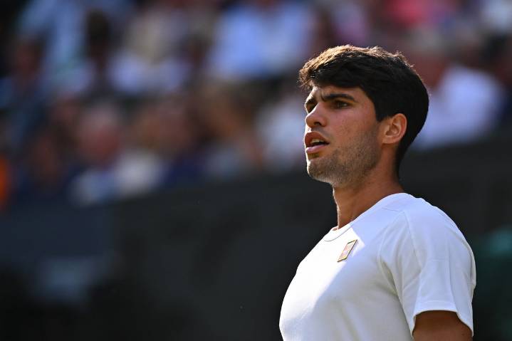 Carlos Alcaraz’s Brother Jamie Makes Headlines With Jaw-Dropping Feat 8 Years On History repeats itself as Carlos Alcaraz's little brother Jaime marks a milestone in tennis eight years later! Firdows 