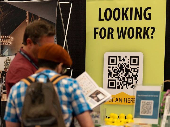 Canada sheds 41,000 jobs, but unemployment rate holds steady