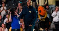 Tashard Choice speaks to Georgia Tech players about the legacy of Demaryius Thomas