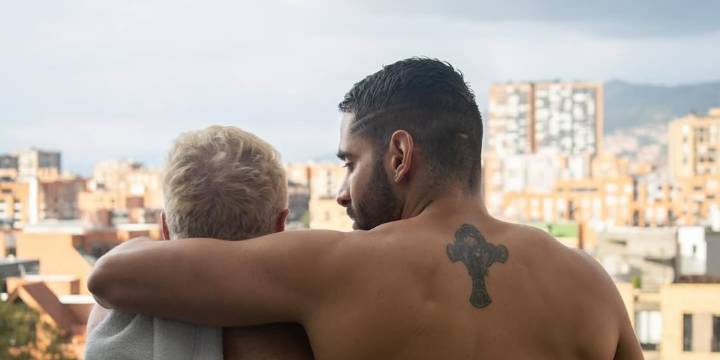 Carlos Giraldo y Sebastián Tamayo aclaran rumores de su relación tras revelación de fotos juntos: “Y me enamoré de él”