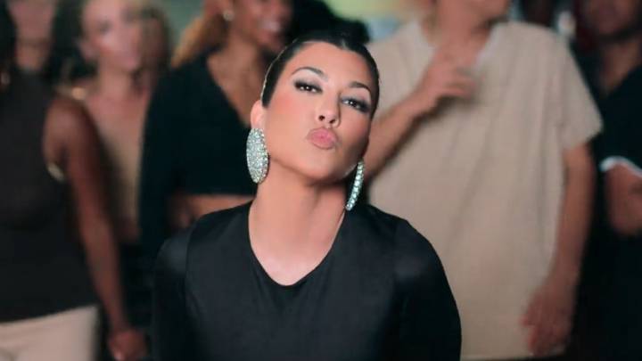 Fans Are Saying The Same Thing About Kourtney Kardashian After She Shared Her Real Swimsuit Body On Vacation