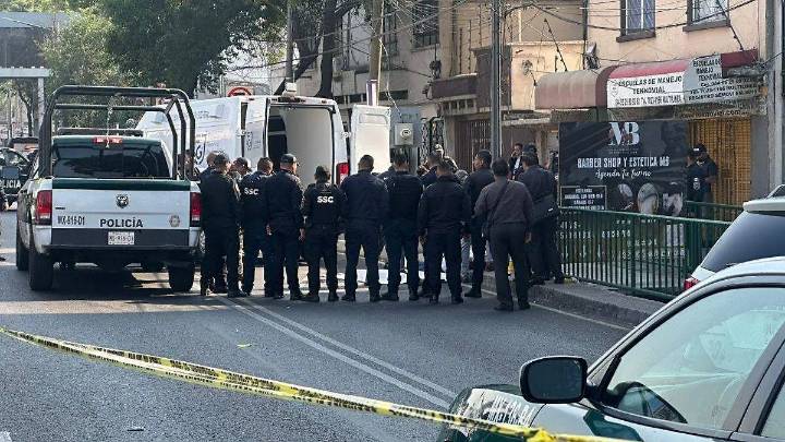 En ataque directo, matan a la secretaria particular de Clara Brugada y a un asesor en calzada de Tlalpan