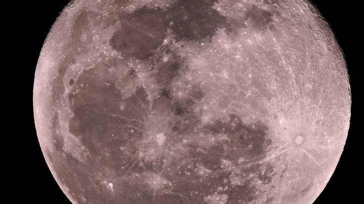 A 'black moon' will appear in the sky this weekend, but you won't see it. Here's why
