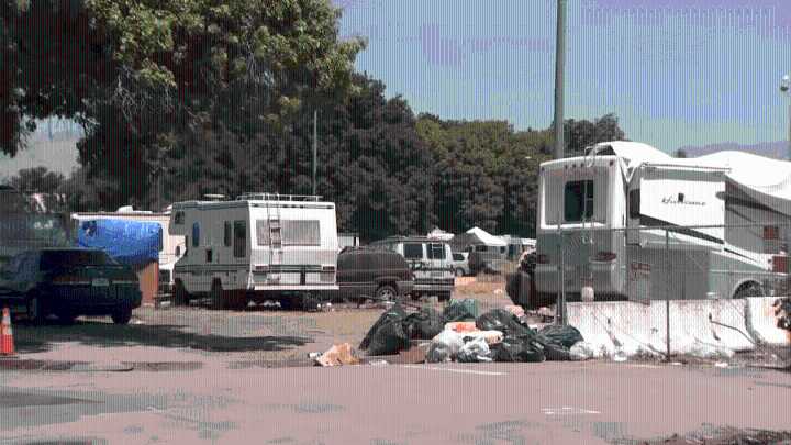 Desalojo de desamparados Columbus Park en San José – Telemundo Area de la Bahía 48