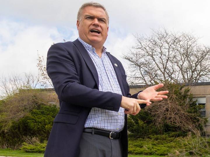Small towns face big budget hit from Donald Trump trade war: Area mayor
