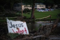 Algunos miembros del personal de FEMA llaman a Trump recortaduras en una carta de disidencia pública