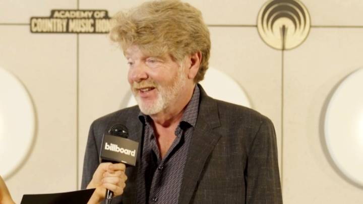 Mac McAnally Talks Winning the Poet Award, Jimmy Buffett & More