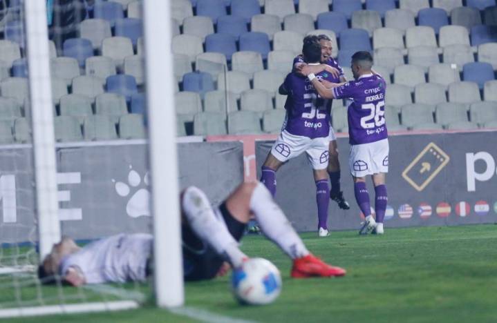 Deportes Concepción toma aire: goleó a Santiago Morning y vuelve a zona de liguilla