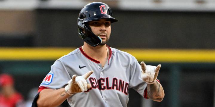 Guardians continue hot streak with win vs. White Sox