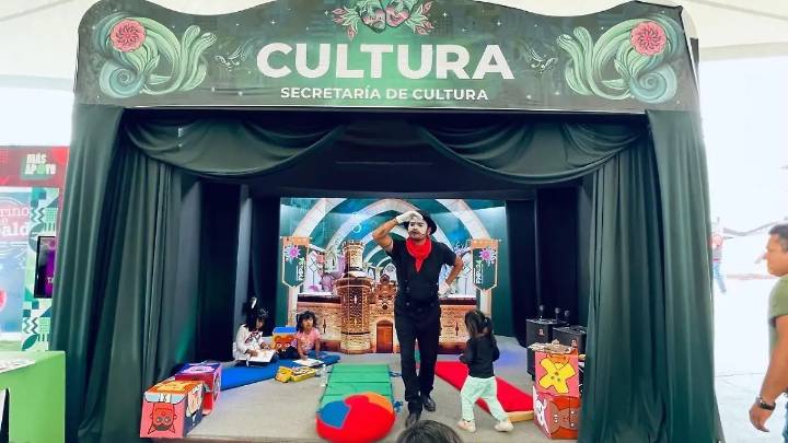 Instalan Foro Cultural en la Fenapo 2025
