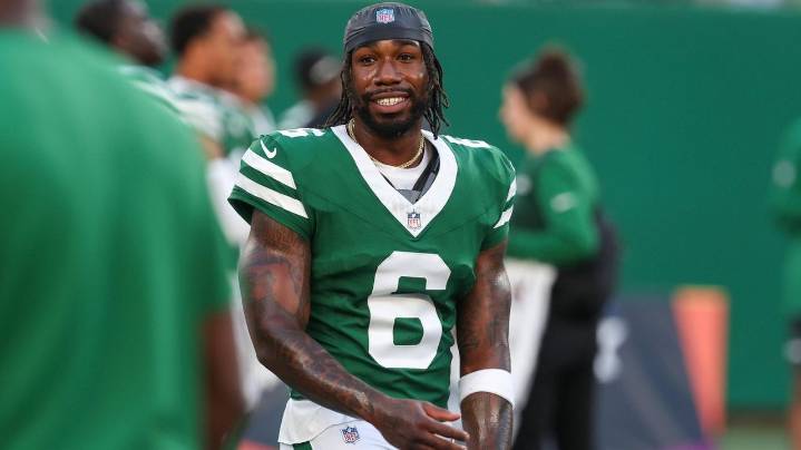 Jets cut wide receiver Malachi Corley and 18 others
