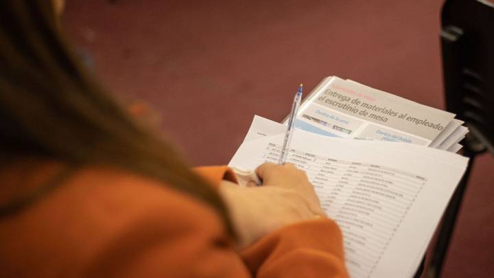 Elecciones 2025: comienzan las capacitaciones presenciales para las autoridades de mesa en los 135 municipios de la provincia de Buenos Aires