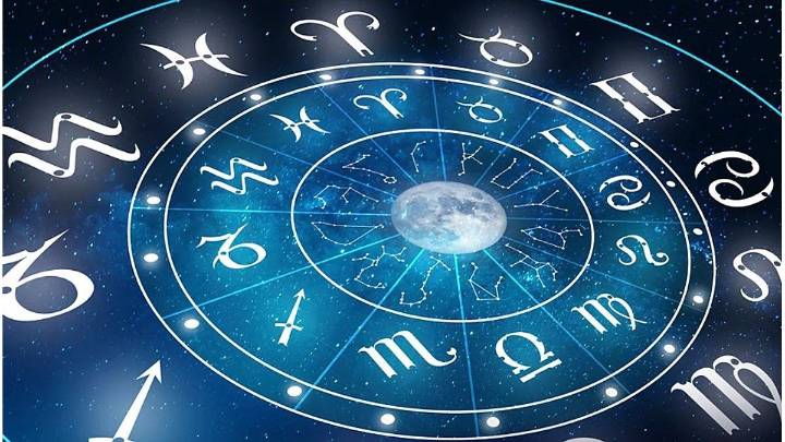 Horóscopo de este viernes 15 de agosto de 2025