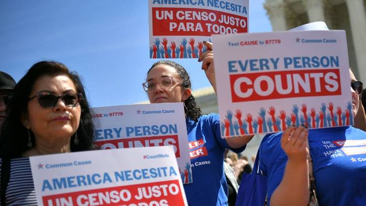 Trump calls for U.S. census to exclude for the first time people with no legal status