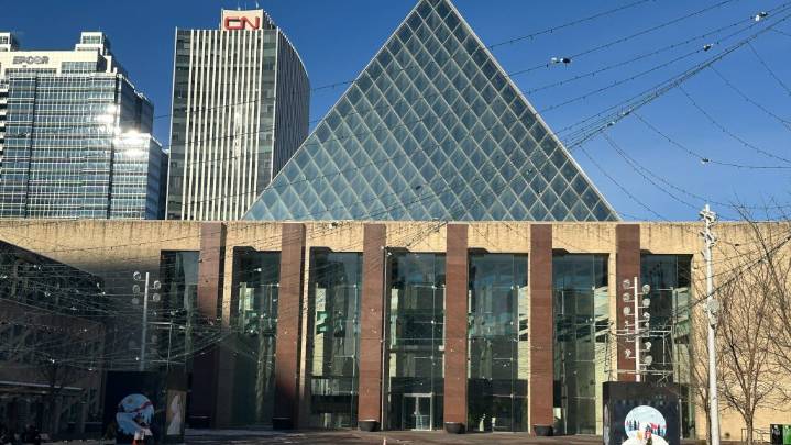 Edmonton pushes back debate on Rossdale redevelopment