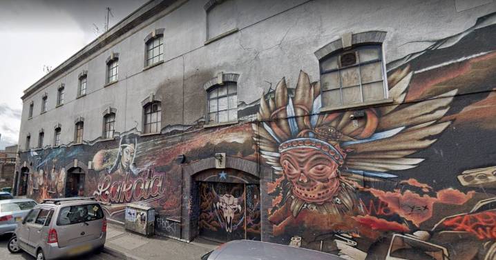 Bristol nightclub to ban phones on dance floor