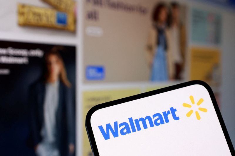 Walmart hikes annual forecast as low price focus draws shoppers