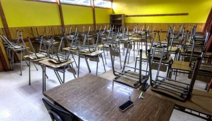 Comunas con suspensión de clases hoy viernes en Chile por lluvia y nieve
