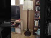 Victoria family looking to shine a light on their missing lamp