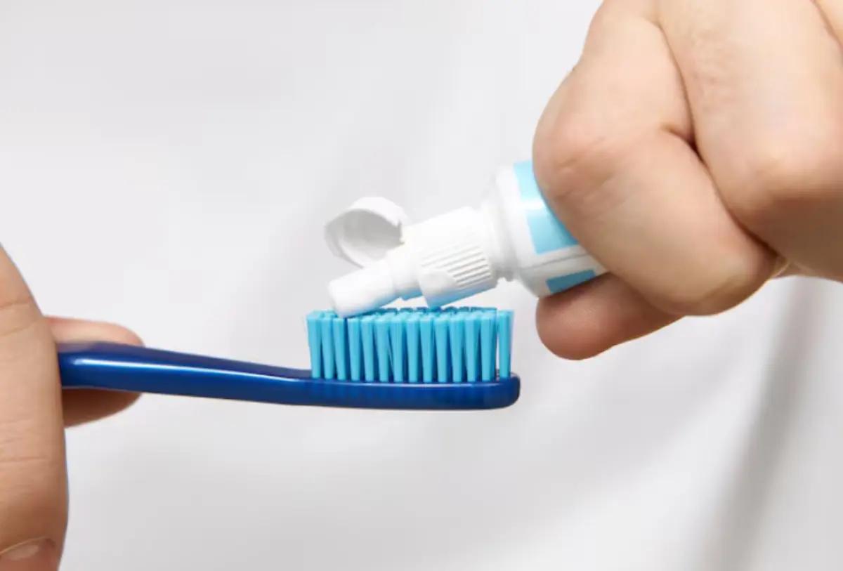 ¿Usas Colgate? Retiran del mercado una pasta dental por “sospechosa” reacción adversa