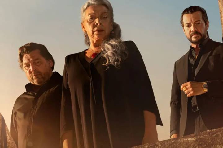 De tres capítulos. La miniserie de Netflix cargada de drama y suspenso, ideal para ver este domingo de lluvia