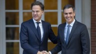 España gasta ya en defensa el 2% de su PIB: "Seguiremos apoyando a Ucrania, la guerra solo tiene un culpable y es Putin"
