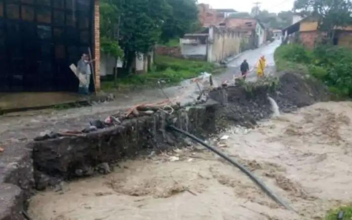 Lluvias provocan la destrucción completa de 304 casas en Táchira