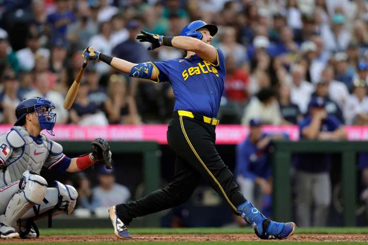 Raleigh hits 42nd HR as Mariners beat Rangers 6