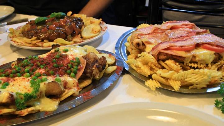 El bodegón que promete "la mejor milanesa de Buenos Aires" y son temáticas