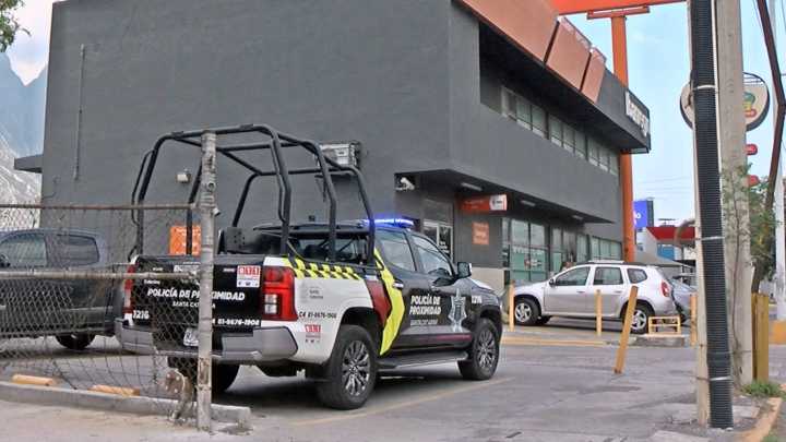 Roban Más de 100 Mil Pesos a Cliente de Banco en Santa Catarina, Nuevo León