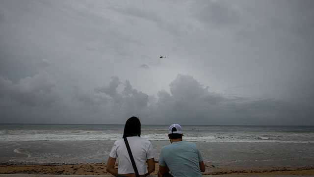 Hurricane Erin drives dangerous waves to East Coast