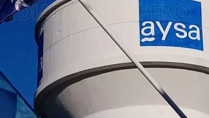 Privatización de AySA: disponen que un banco público tase las acciones Tras la autorización gubernamental de avanzar con una privatización total de la compañía, el Ministerio de Economía formalizó el 