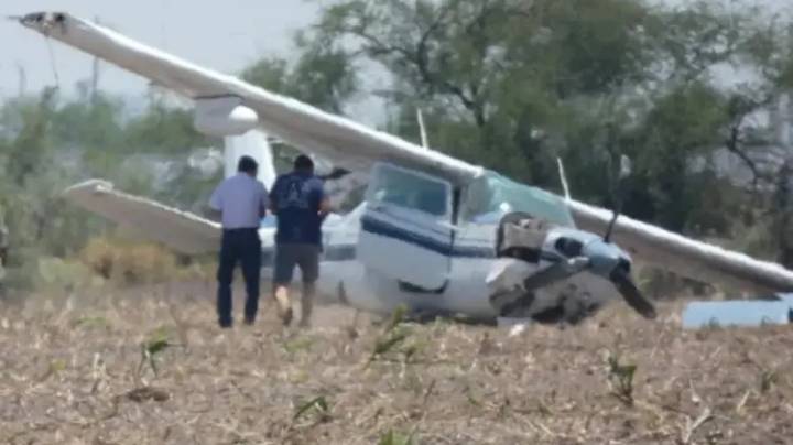 Cae avioneta en zona rural de Reynosa; muere 1 persona y 2 se lesionan