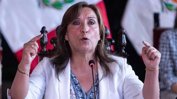 Presidenta de Perú alista viaje a frontera con Colombia