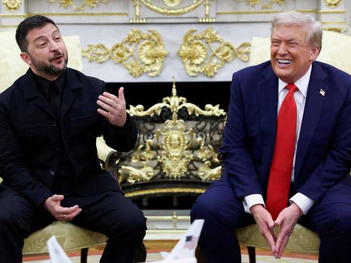 Sin miedo a las preguntas: lo que Milei puede imitar de Trump