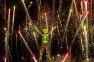 Dust storms and extreme conditions – watch Burning Man drama live