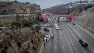 Tras choque, taxi de ruta Playas-Centro se vuelca con varios pasajeros por el puente del Mirador