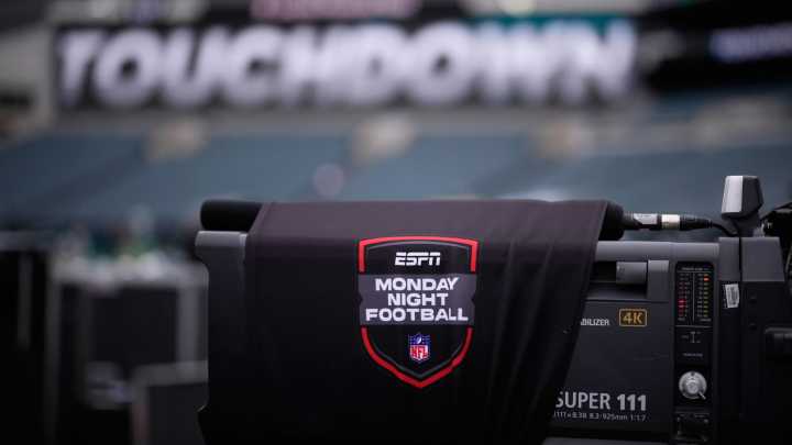 NFL gets ESPN stake in deal with Disney